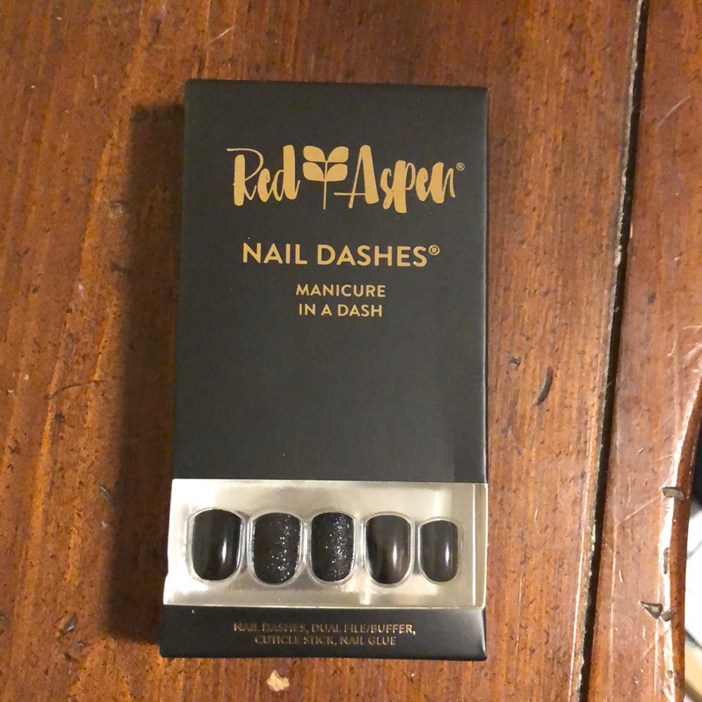 Red Aspen Nail Dashes in Ali’s Black Tie Affair
